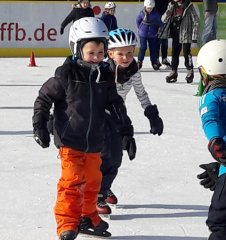 Juhu, Eislaufen!