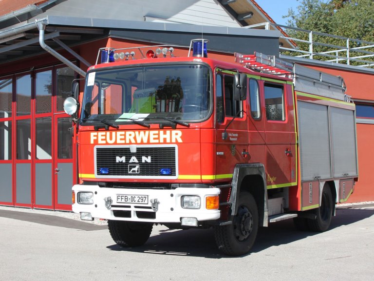 Grossansicht in neuem Fenster: Freiwillige Feuerwehr Mammendorf - Feuerwehrfahrzeug LF 16_12