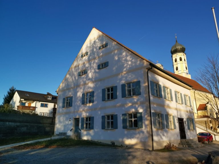 Grossansicht in neuem Fenster: Pfarramt St. Margareta, Günzlhofen