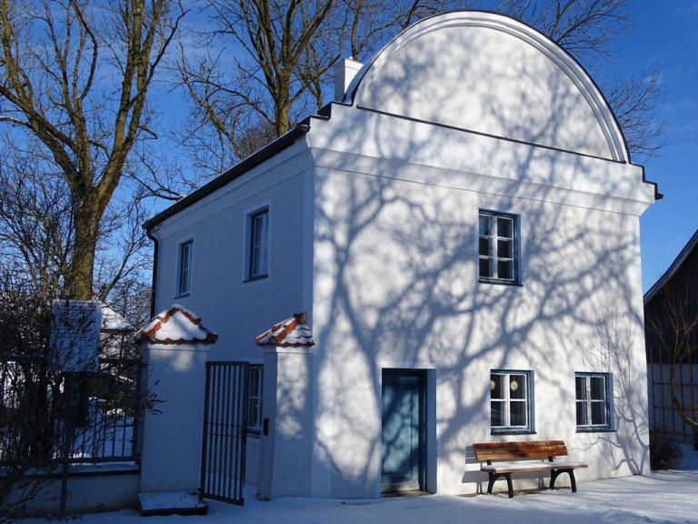Grossansicht in neuem Fenster: Benefiziatenhaus in Spielberg im Winter