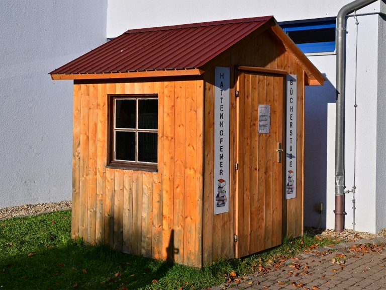 Grossansicht in neuem Fenster: Bücherstube Hattenhofen (Außenansicht)